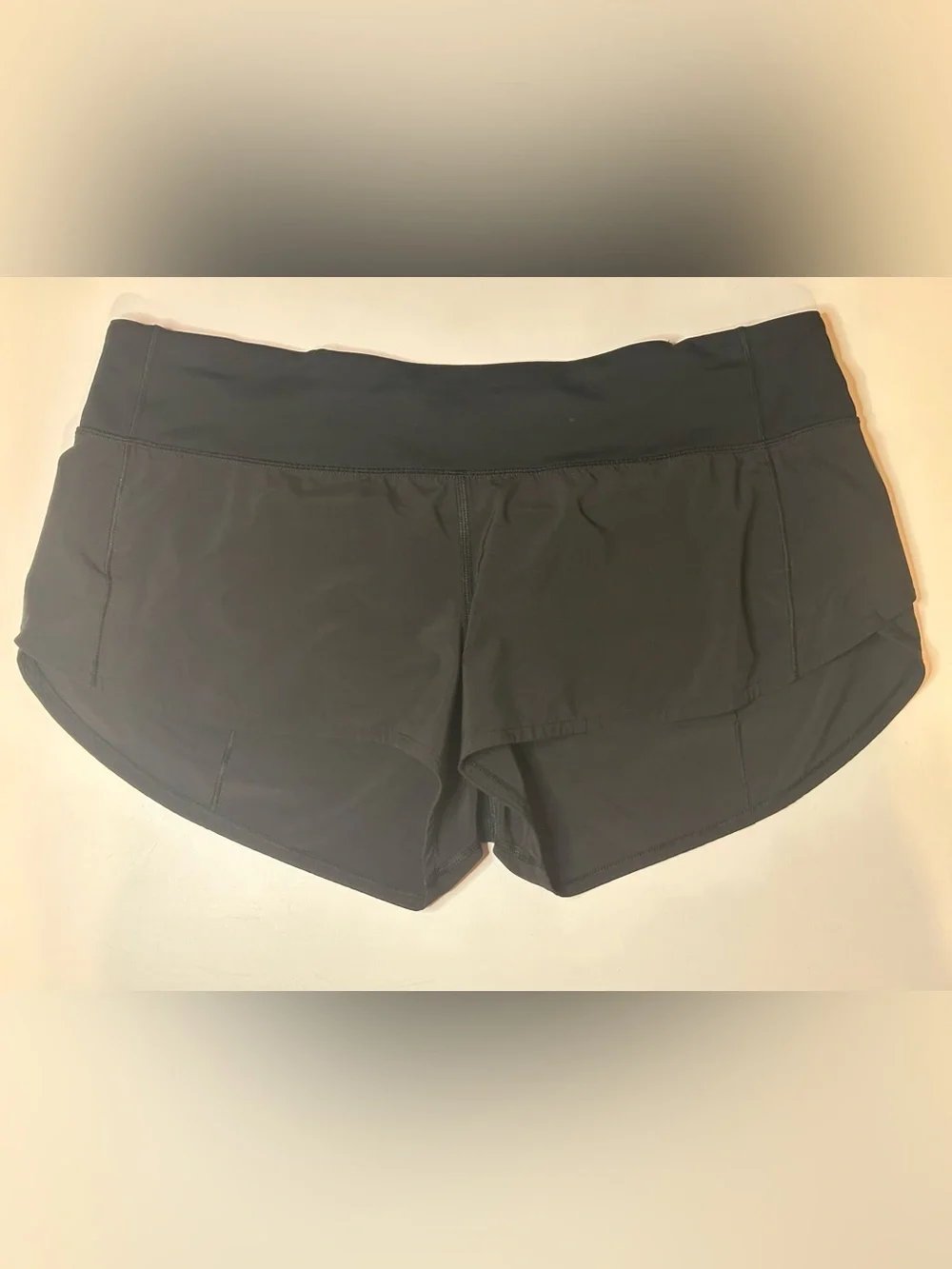 Lululemon Speed Up Low-Rise Lined Shorts Black Size 10